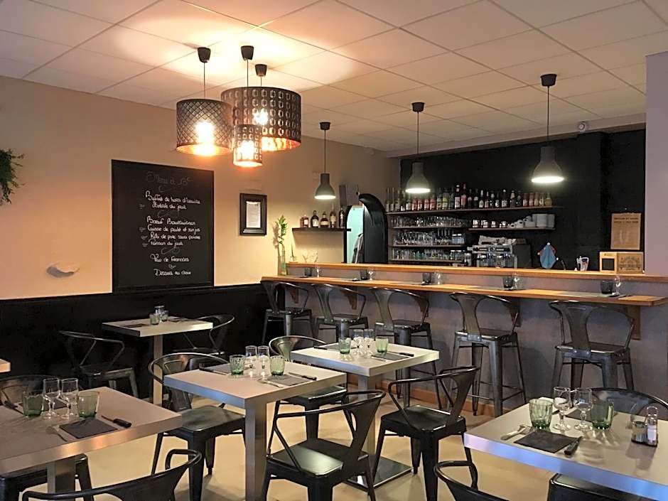 Hotel du Centre - Restaurant le P'tit Gourmet