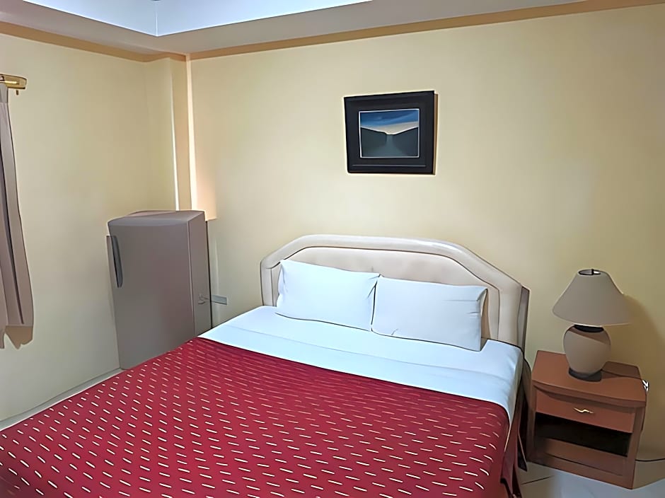 Robin’s Nest Guesthouse & Restaurant