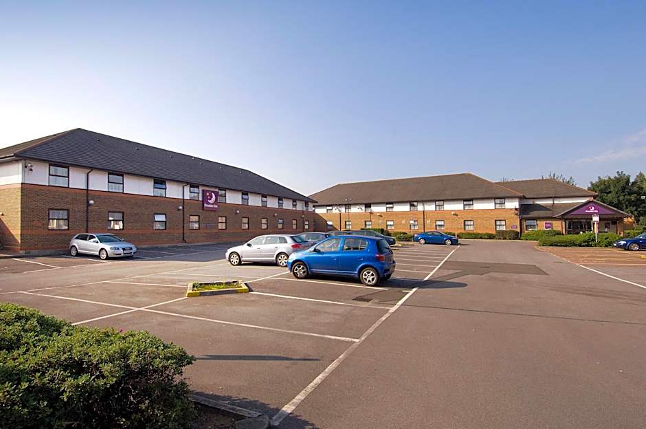 Premier Inn Cardiff City South