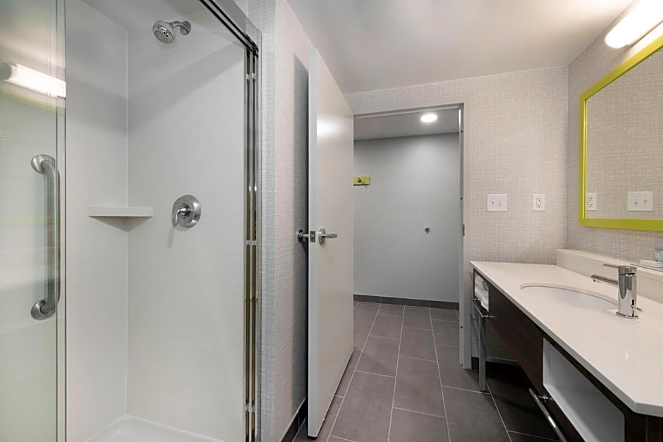 Hampton Inn By Hilton & Suites Burlington