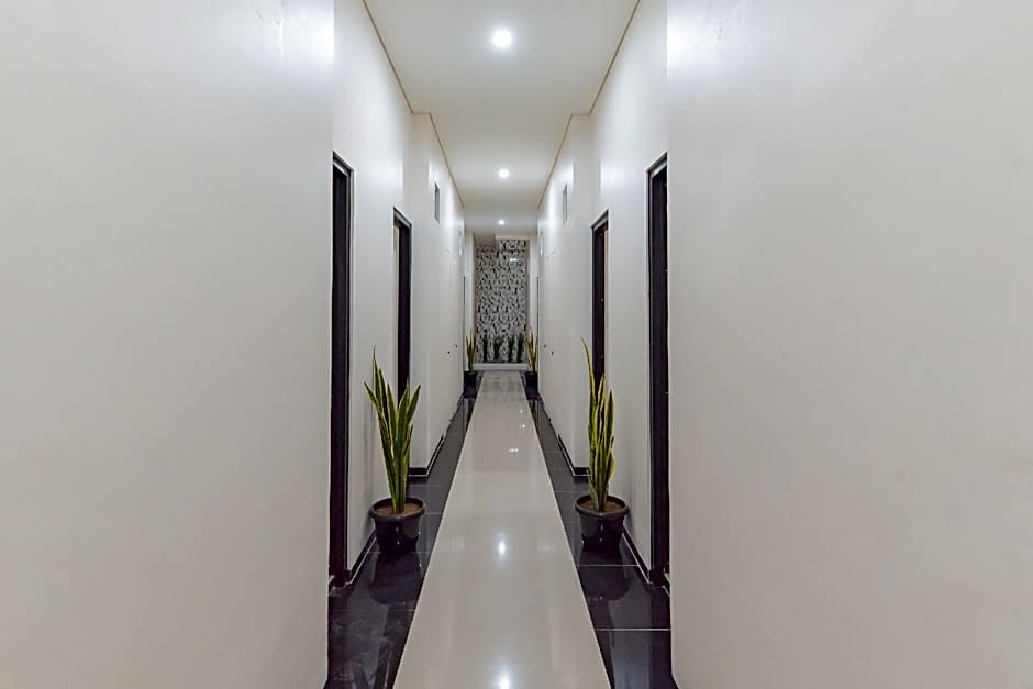 RedDoorz near CSB Mall Cirebon