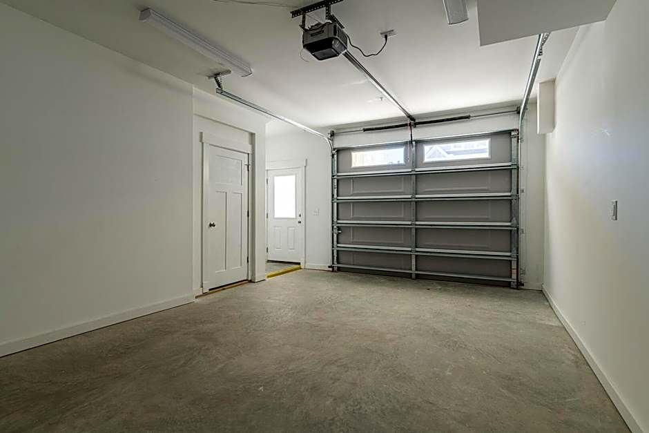 Cambridge Reserve at Bermuda Bay by KEES Vacations