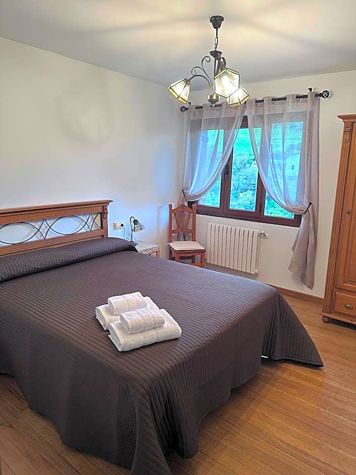 Apartamentos La Montaña