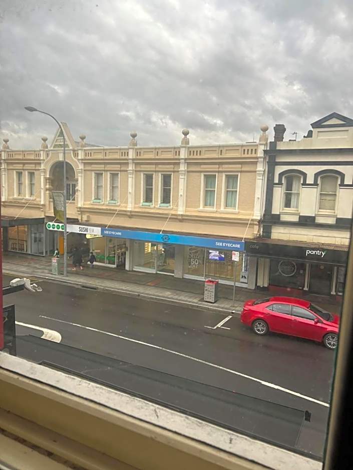 Star Bar Cafe and Hotel