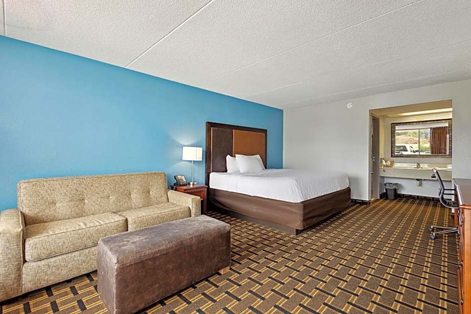 Relax inn by OYO Greeneville Near Hwy US-321