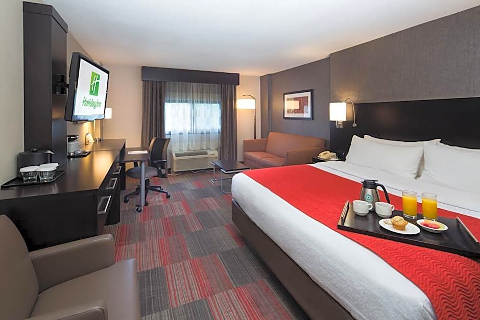 Holiday Inn Milwaukee Riverfront By IHG