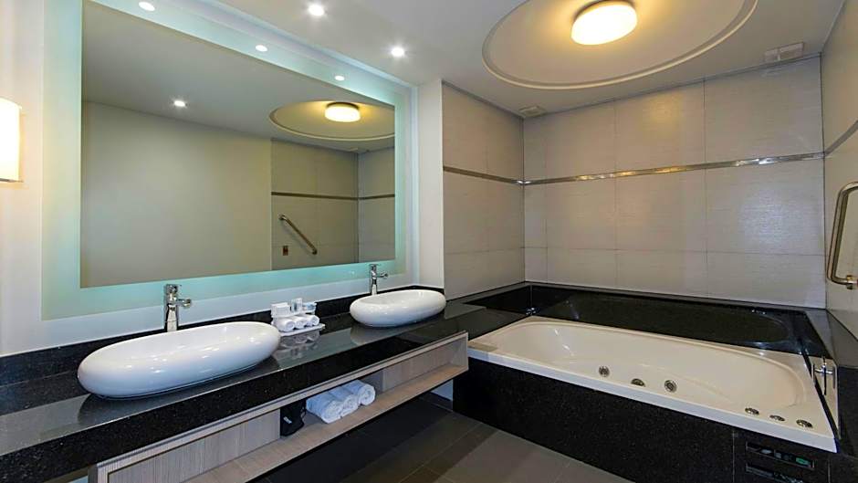 Holiday Inn Express Mexico - Toreo By IHG