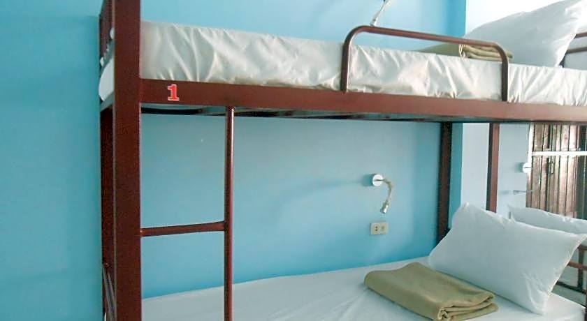 Lucky Backpackers Hostel