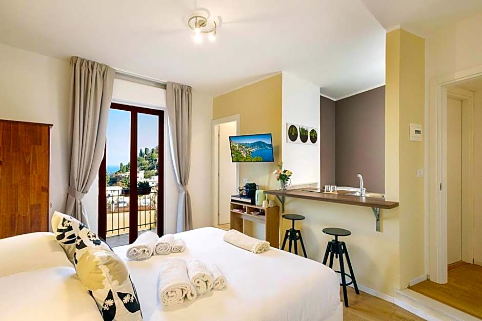 Tauromenion Guest House