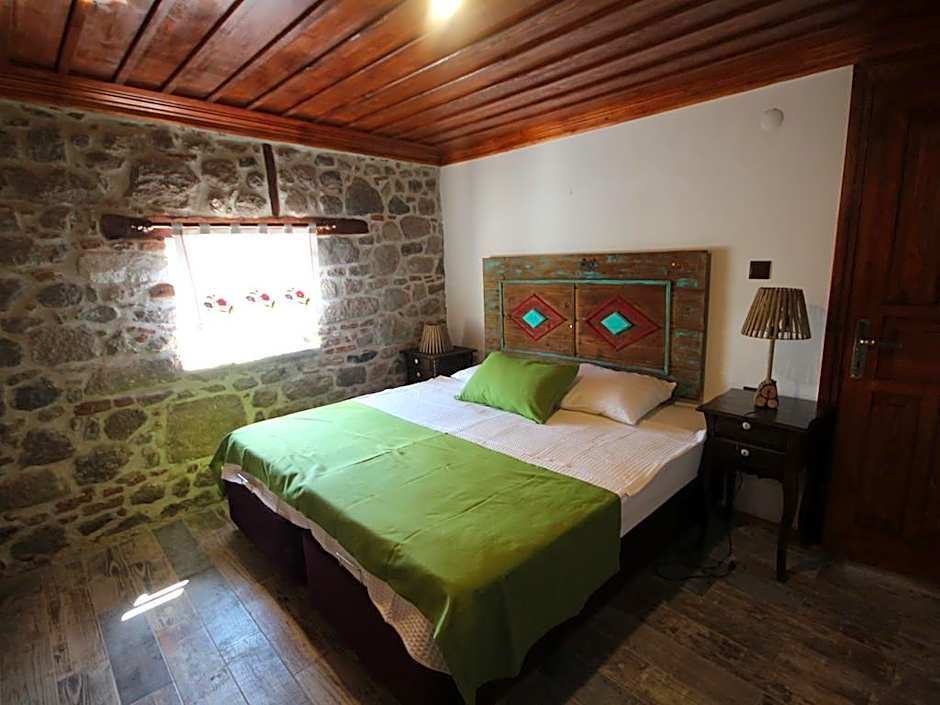 Zdjęcie 1 z 3 — Standard 1 Double Bed or 2 Beds