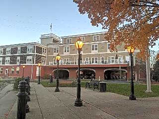 The Ennis Inn and Pub
