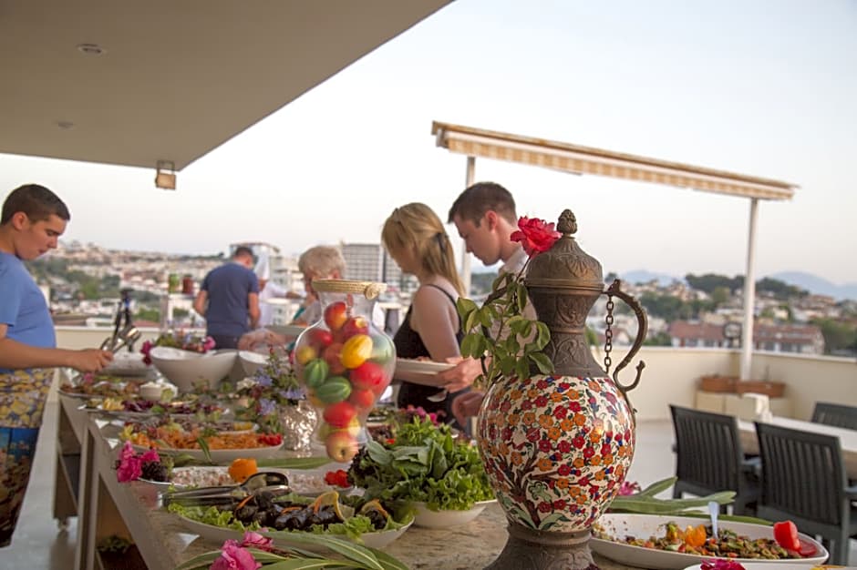 Tuntas Family Suites Kusadasi