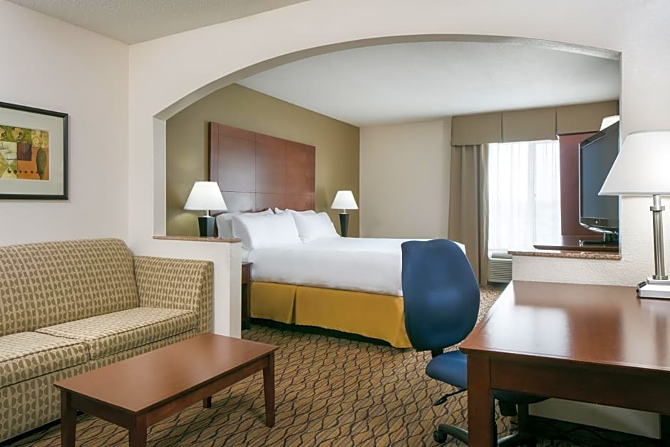 Holiday Inn Express & Suites Clinton, an IHG Hotel