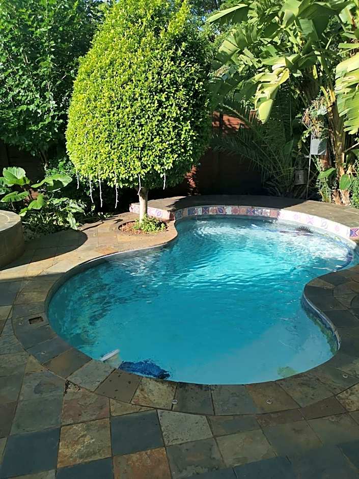 180 On Anderson Guest House