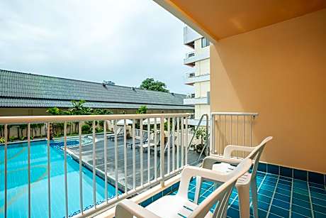Pool Access Room