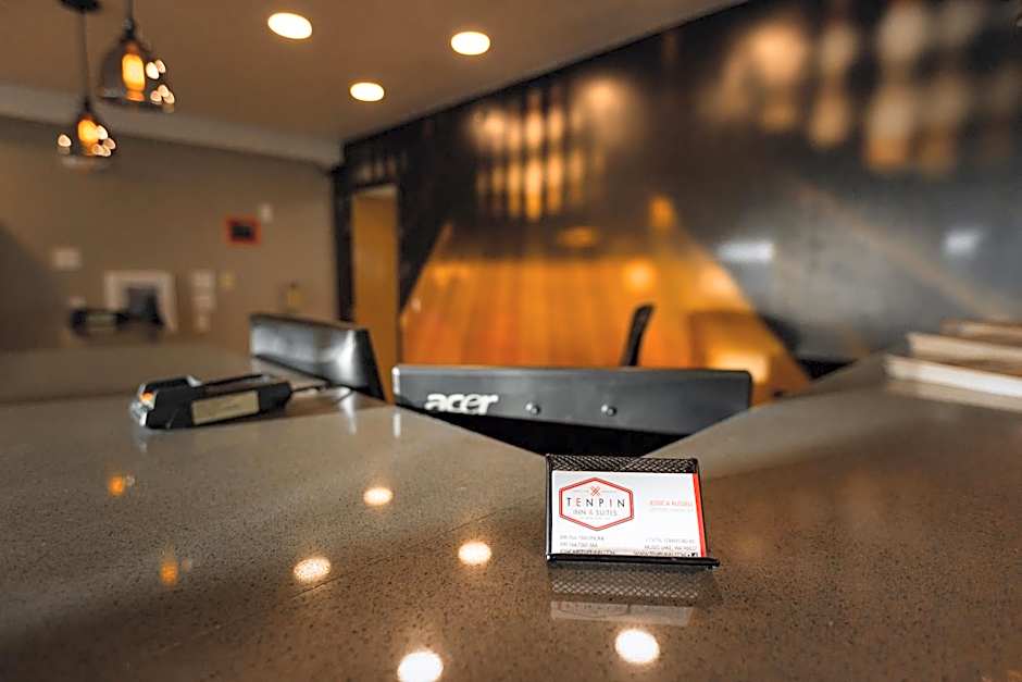 Ten Pin Inn & Suites