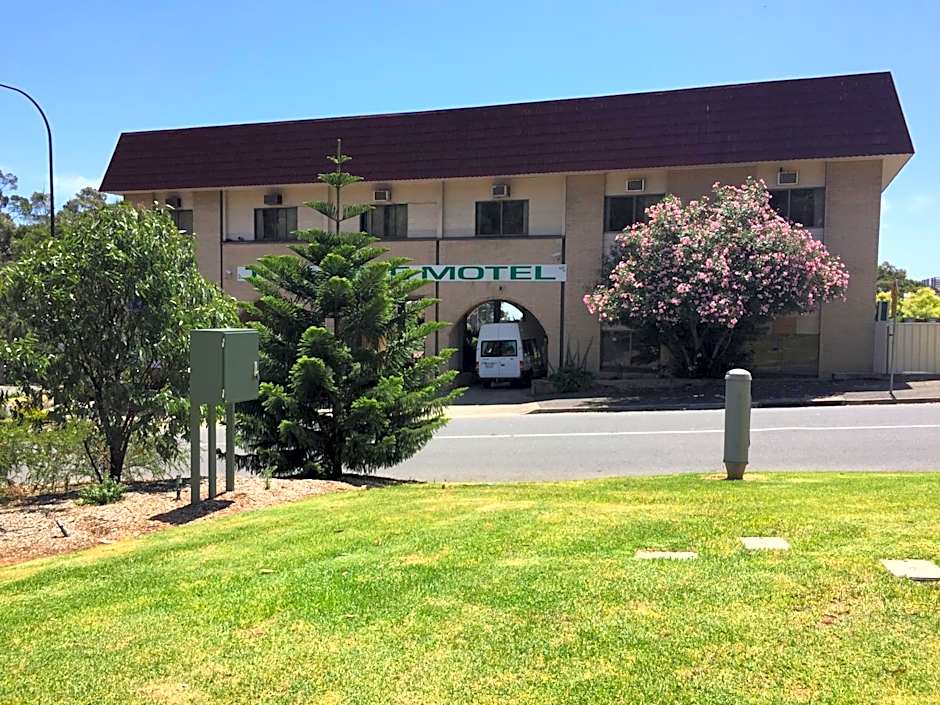 Tollgate Motel