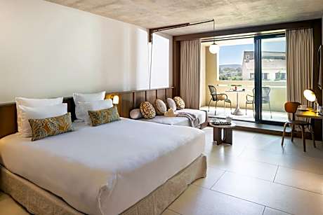 Deluxe Room with Loggia