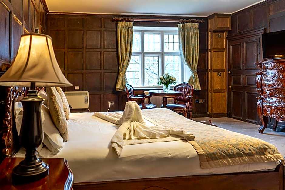 Photo 1 of 3 of Executive 1 King Bed, Main Building