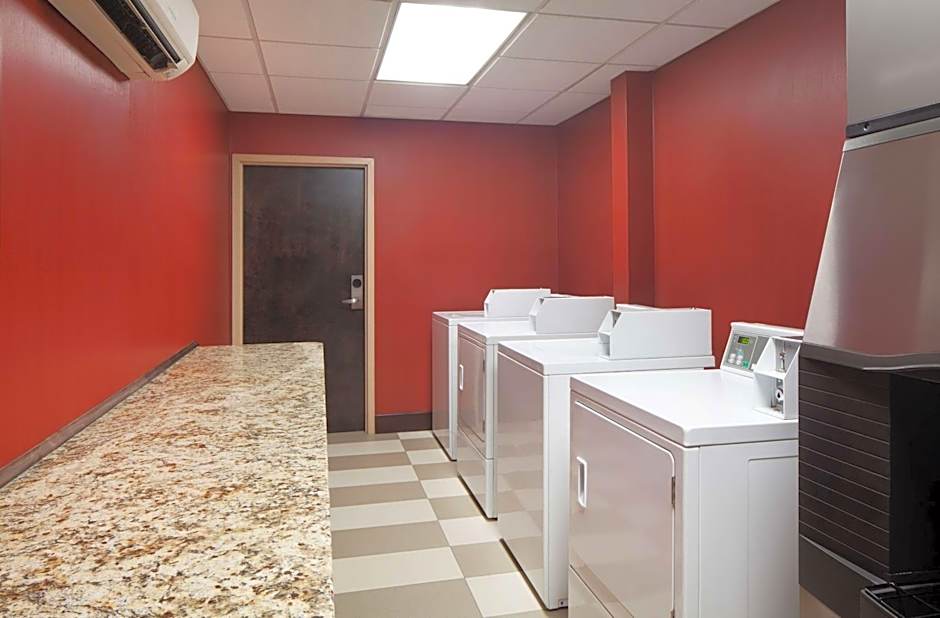 Hampton Inn By Hilton Charleston-Southridge