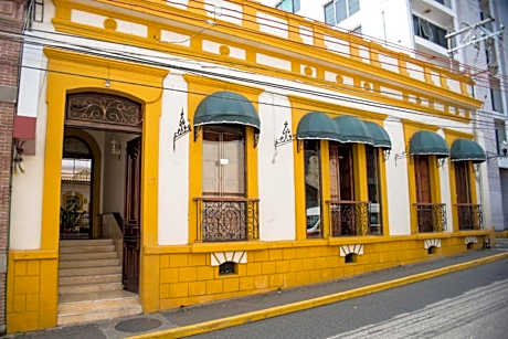 OYO Hotel Real de Cortes