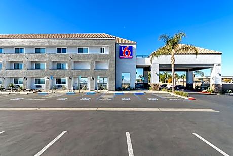 Studio 6 Suites Perris, CA
