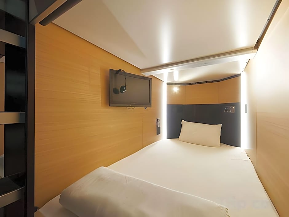 UENO STATION HOSTEL ORIENTAL II