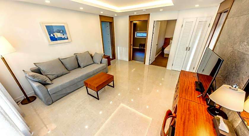 Arts Spa and Pool Villa