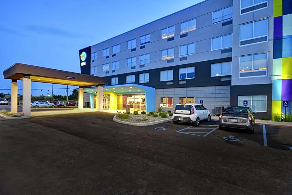 Tru by Hilton Fort Wayne, IN