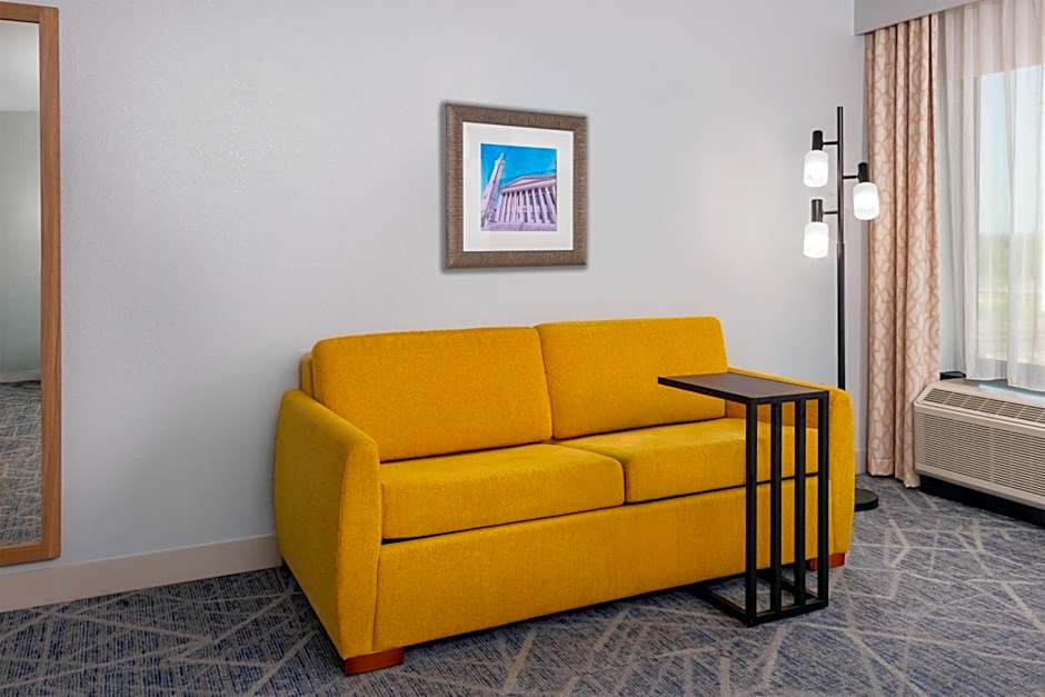 Hampton Inn & Suites Springfield Downtown
