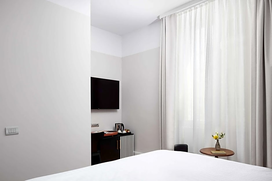 Anglo American Hotel Florence, Curio Collection by Hilton
