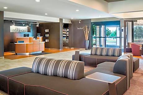 Courtyard by Marriott Dallas Arlington/Entertainment District