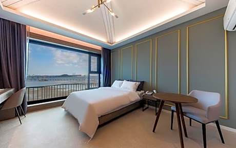 Dubai Hotel in Dangjin