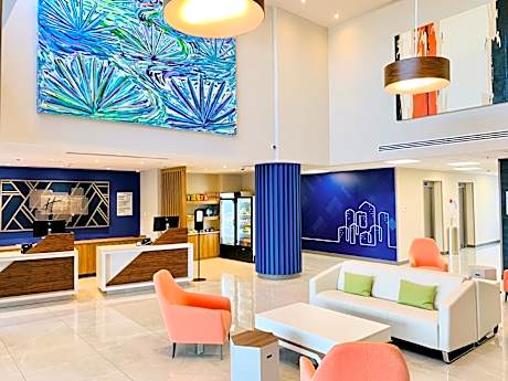 Holiday Inn Express Guadalajara Vallarta Poniente By IHG