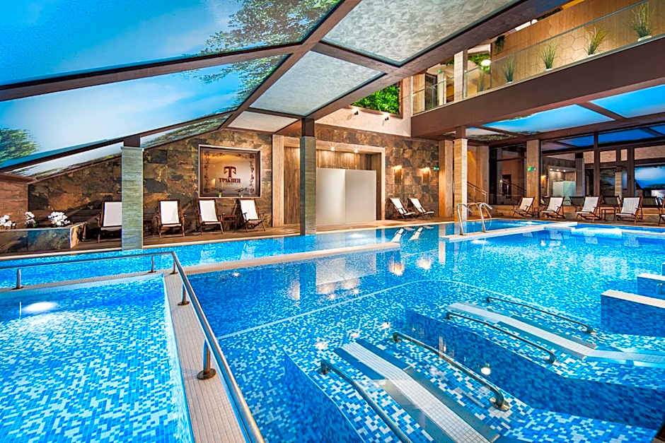 Boutique Complex Trakiets