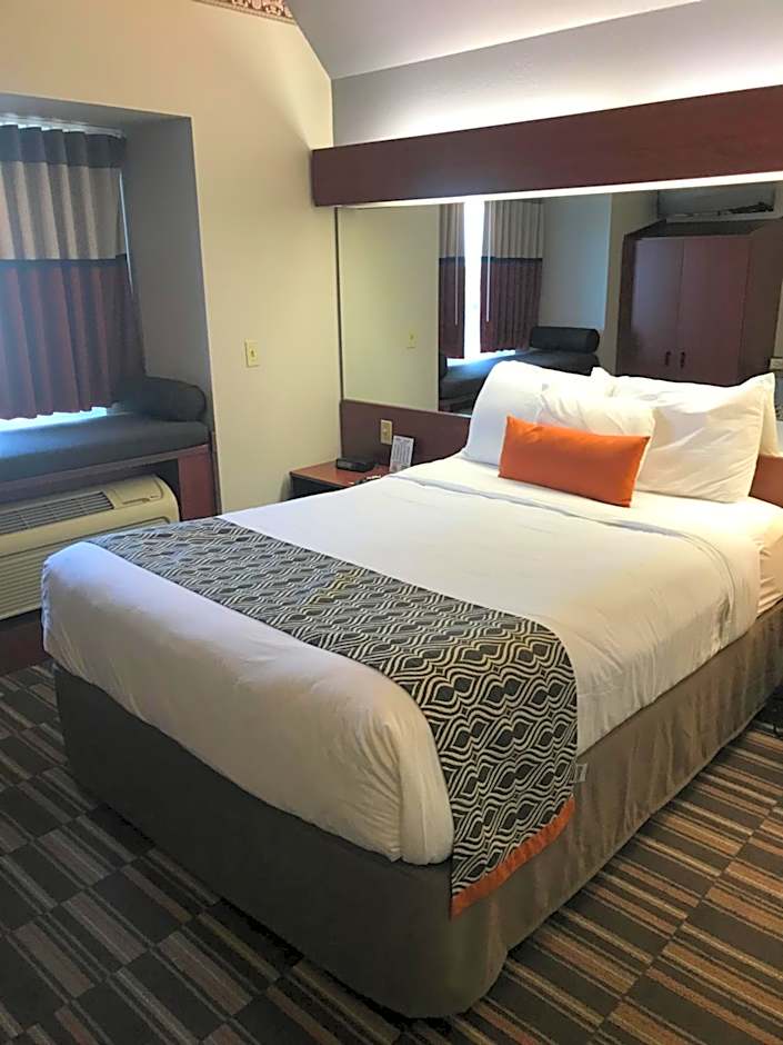 Microtel Inn & Suites By Wyndham Urbandale/Des Moines