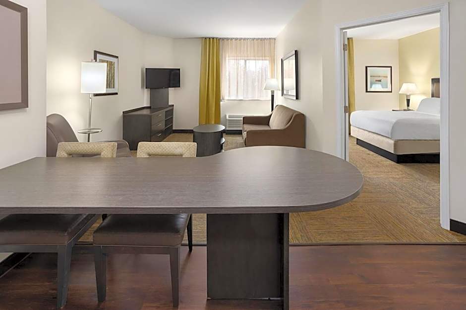 Photo 1 of 5 of 1 Bedroom Sofabed Suite