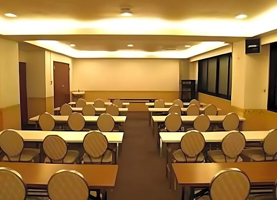 Hotel Livemax Yokohama Tsurumi