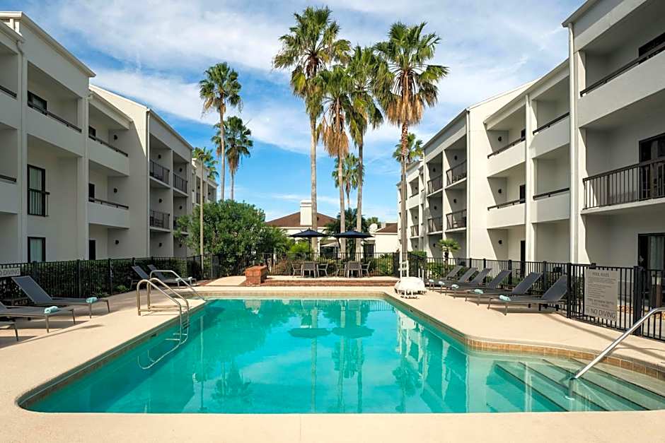 Courtyard by Marriott Melbourne West