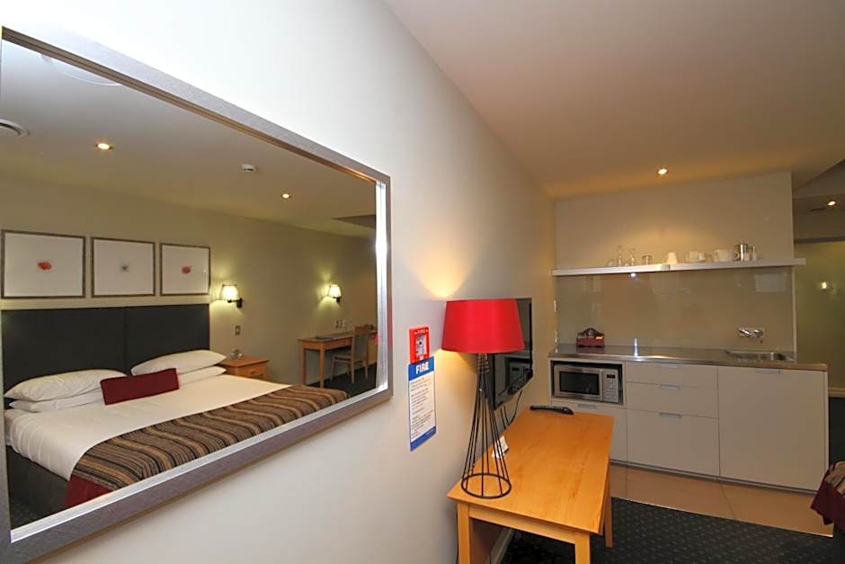 Bentleys Motor Inn