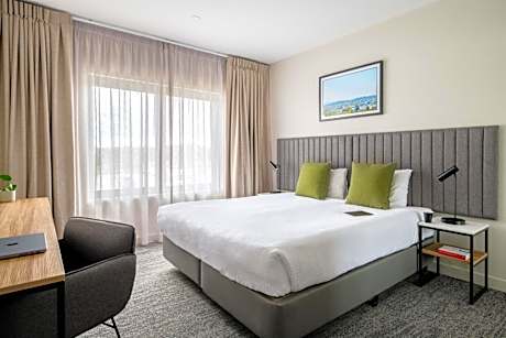 Quest Albury
