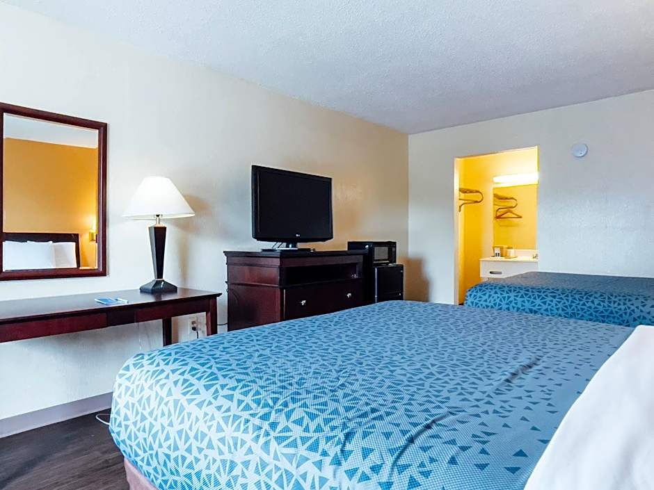 Rodeway Inn & Suites Carrollton