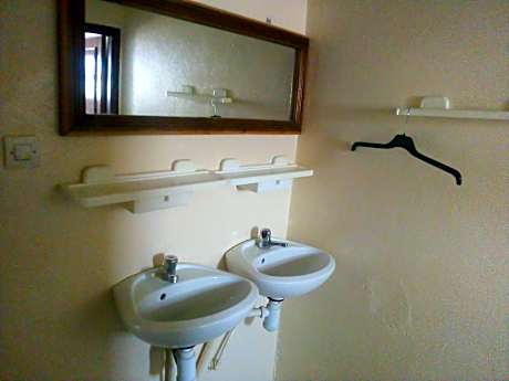 Single Room with Shared Bathroom