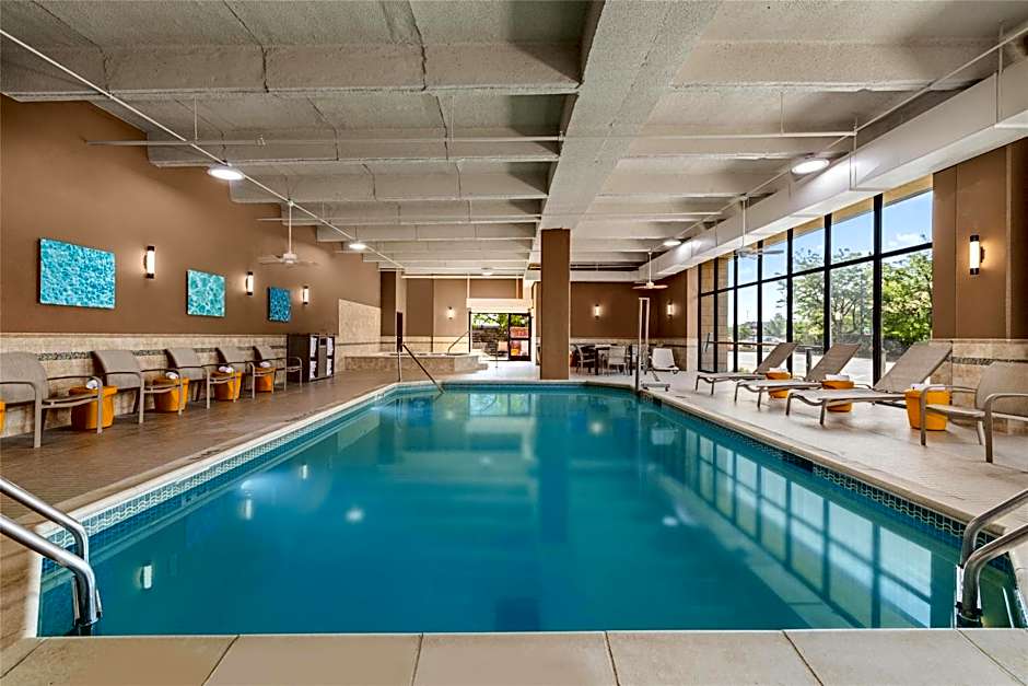 Drury Plaza Hotel St. Louis Creve Coeur