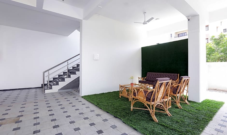 Treebo Sapphire Studio