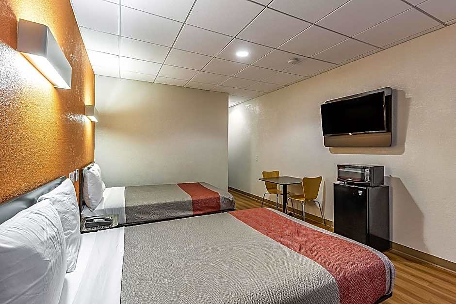 Motel 6 Elizabeth NJ Newark Liberty Intl Airport