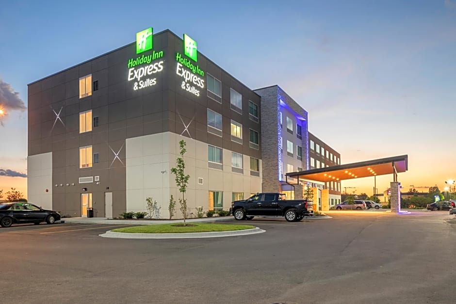 Holiday Inn Express & Suites Bourbonnais East - Bradley