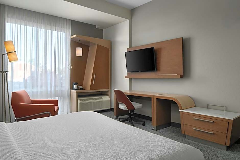 Courtyard® by Marriott® Fayetteville Fort Liberty/Spring Lake