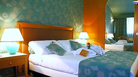 Deluxe Double Room - First Floor