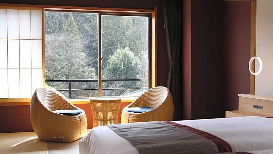 Uematsuya Ryokan Hotel
